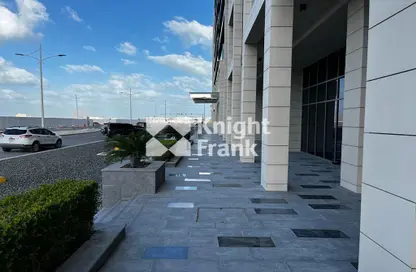Terrace image for: Retail - Studio for rent in Park View - Saadiyat Island - Abu Dhabi, Image 1