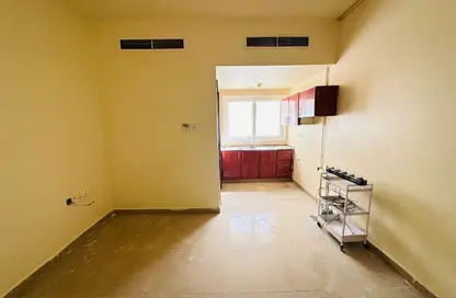 Apartment - Studio - 1 Bathroom for rent in Fire Station Road - Muwaileh - Sharjah