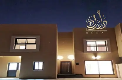Townhouse - 4 Bedrooms - 6 Bathrooms for sale in Sharjah Sustainable City - Sharjah