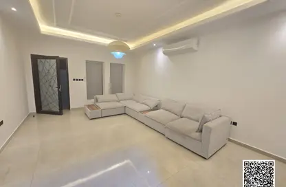 Villa - 4 Bedrooms - 7 Bathrooms for rent in Al Yasmeen 1 - Al Yasmeen - Ajman