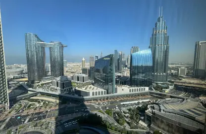 Apartment - 3 Bedrooms - 4 Bathrooms for rent in Burj Khalifa Area - Downtown Dubai - Dubai