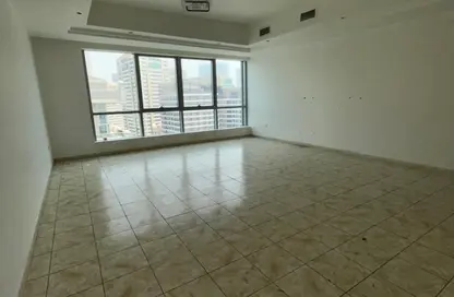 Apartment - 2 Bedrooms - 3 Bathrooms for sale in Al Majaz 3 - Al Majaz - Sharjah