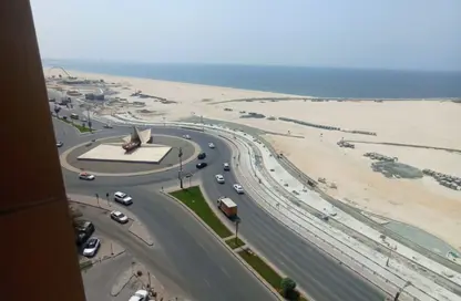 شقة - 2 غرف نوم - 2 حمامات للايجار في برج الكورنيش - الرميلة - عجمان