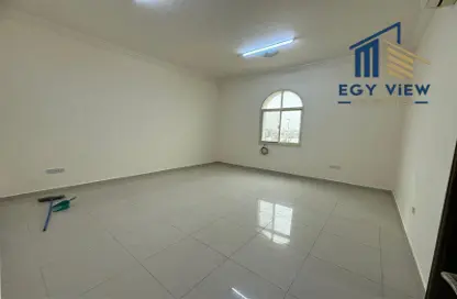 Apartment - 3 Bedrooms - 3 Bathrooms for rent in Shakhbout City - Abu Dhabi