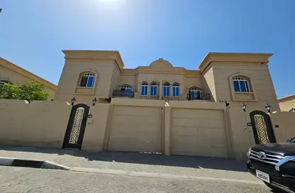 Villa - 4 Bedrooms - 5 Bathrooms for rent in Sharqan - Al Heerah - Sharjah