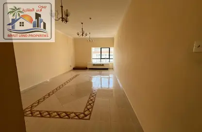 شقة - 2 غرف نوم - 2 حمامات للايجار في شارع التعاون - التعاون - الشارقة