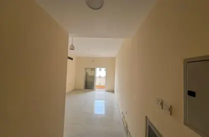 شقة - غرفة نوم - 2 حمامات للايجار في الجرف 3 - الجرف - عجمان وسط المدينة - عجمان شقة - غرفة نوم - 2 حمامات للايجار في الجرف 3 - الجرف - عجمان وسط المدينة - عجمان