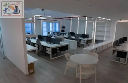 Co-working space - Studio - 4 Bathrooms for rent in Al Khan Lagoon Tower - Al Khan Lagoon - Al Khan - Sharjah