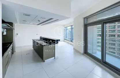 Kitchen image for: Apartment - 1 Bedroom - 2 Bathrooms for rent in The Lofts East - The Lofts - Downtown Dubai - Dubai, Image 1