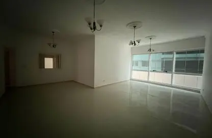 شقة - 3 غرف نوم - 4 حمامات للايجار في المجاز 3 - المجاز - الشارقة