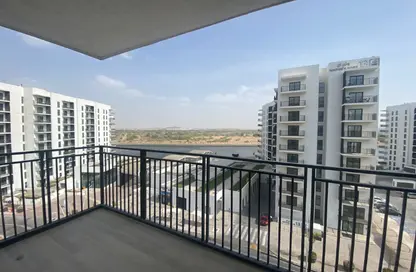 Apartment - 3 Bedrooms - 3 Bathrooms for sale in Waters Edge - Yas Island - Abu Dhabi