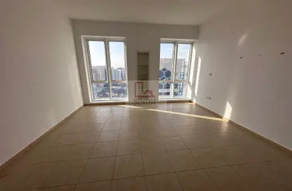 Apartment - 2 Bedrooms - 4 Bathrooms for rent in UBL Tower - Khalifa Street - Abu Dhabi