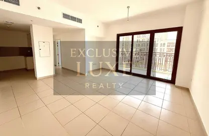 Apartment - 3 Bedrooms - 3 Bathrooms for sale in Zahra Breeze Apartments 4A - Zahra Breeze Apartments - Town Square - Dubai