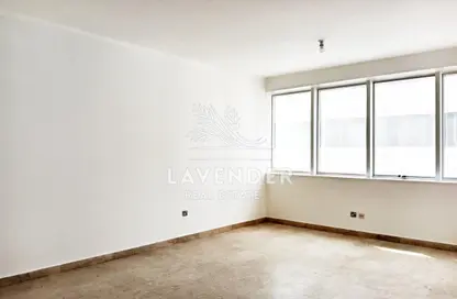 شقة - 2 غرف نوم - 2 حمامات للايجار في شارع حمدان - أبوظبي
