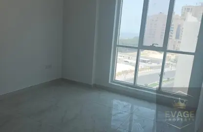 Apartment - 3 Bedrooms - 3 Bathrooms for rent in Ajman Corniche Residences - Ajman Corniche Road - Ajman