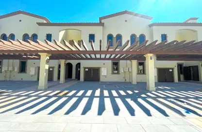 Townhouse - 2 Bedrooms - 3 Bathrooms for sale in Bloom Living - Zayed City (Khalifa City C) - Khalifa City - Abu Dhabi