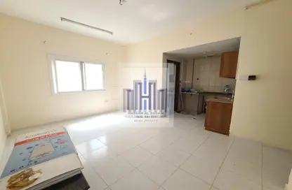 Apartment - Studio - 1 Bathroom for rent in Fire Station Road - Muwaileh - Sharjah