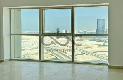 Empty Room image for: Apartment - 2 Bedrooms - 3 Bathrooms for sale in Marina Heights - Marina Square - Al Reem Island - Abu Dhabi, Image 1