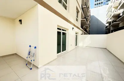Apartment - 1 Bedroom - 2 Bathrooms for rent in May Residence - Jumeirah Village Circle - Dubai