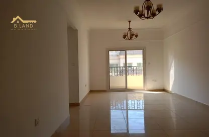 Apartment - 3 Bedrooms - 3 Bathrooms for rent in Muweileh Community - Muwaileh Commercial - Sharjah