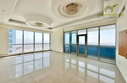 Empty Room image for: Apartment - 2 Bedrooms - 3 Bathrooms for rent in Julphar Residential Tower - Julphar Towers - Al Nakheel - Ras Al Khaimah, Image 1