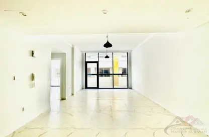 Apartment - 1 Bedroom - 2 Bathrooms for rent in Muwaileh 29 Building - Muwaileh - Sharjah