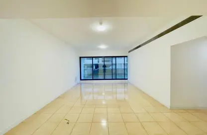 شقة - 2 غرف نوم - 2 حمامات للايجار في مبنى منخول - منخول - بر دبي - دبي