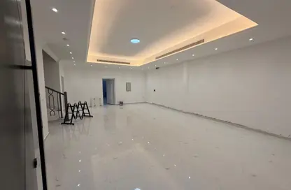 فيلا - 4 غرف نوم - 6 حمامات للايجار في مدينة الرياض - أبوظبي فيلا - 4 غرف نوم - 6 حمامات للايجار في مدينة الرياض - أبوظبي