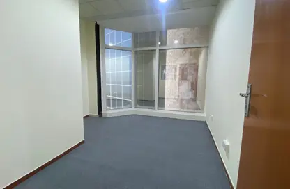 مكتب - استوديو - 6 حمامات للايجار في برج كورنيش فيو - شارع الكورنيش - أبوظبي