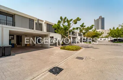 Townhouse - 3 Bedrooms - 5 Bathrooms for rent in Casa Flores - Green Community Motor City - Motor City - Dubai