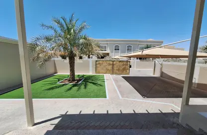 Villa - 4 Bedrooms - 5 Bathrooms for rent in Mohamed Bin Zayed Centre - Mohamed Bin Zayed City - Abu Dhabi