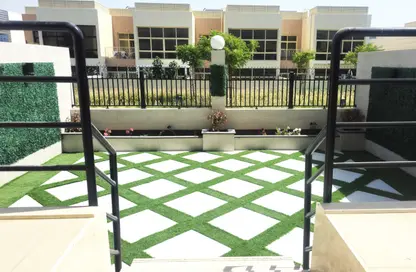 تاون هاوس - 3 غرف نوم - 4 حمامات للبيع في القرية الغربية - الفرجان - دبي