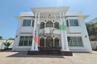 Villa - 5 Bedrooms - 1 Bathroom for rent in Umm Suqeim 1 Villas - Umm Suqeim 1 - Umm Suqeim - Dubai