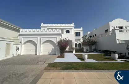 Villa - 4 Bedrooms - 5 Bathrooms for rent in Garden Homes Frond M - Garden Homes - Palm Jumeirah - Dubai