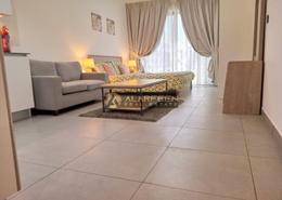 صورةغرفة المعيشة لـ: Studio - 1 حمام للكراء في برج ريجيل - قرية الجميرا سركل - دبي, صورة 1