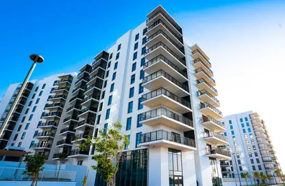 Apartment - 3 Bedrooms - 4 Bathrooms for sale in Waters Edge - Yas Island - Abu Dhabi