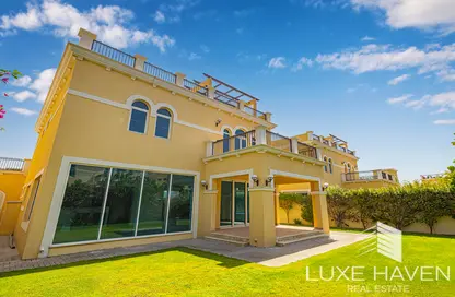Outdoor House image for: Villa - 4 Bedrooms - 4 Bathrooms for sale in Legacy Nova Villas - Jumeirah Park - Dubai, Image 1