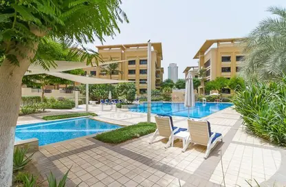 Apartment - 3 Bedrooms - 2 Bathrooms for rent in Al Ghaf 3 - Al Ghaf - Greens - Dubai