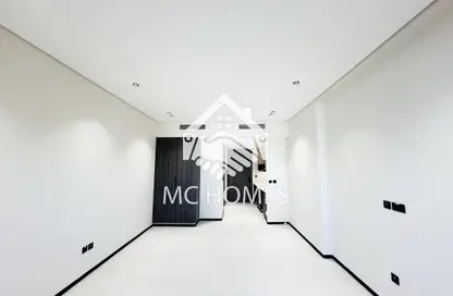 Apartment - Studio - 1 Bathroom for rent in Emerald Vision Tower - Jumeirah Village Triangle - Dubai