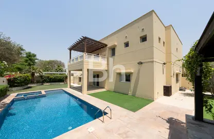 Villa - 4 Bedrooms - 5 Bathrooms for rent in Meadows 9 - Meadows - Dubai