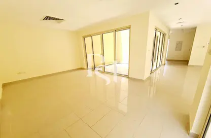 Townhouse - 4 Bedrooms - 4 Bathrooms for rent in Hemaim Community - Al Raha Gardens - Abu Dhabi