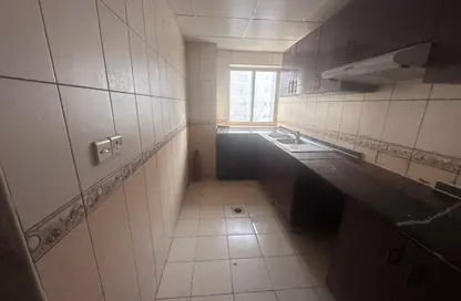 شقة - غرفة نوم - 2 حمامات للايجار في بناية البدر - البرشاء 1 - البرشاء - دبي