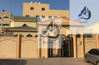 نصف طابق - 4 غرف نوم - 4 حمامات للايجار في 3 المويهات - المويهات - عجمان
