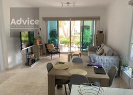 Corner Ground Floor/3 mins walk to metro station