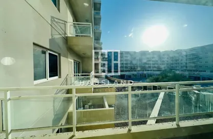 Apartment - Studio - 1 Bathroom for rent in Tower 24 - Al Reef Downtown - Al Reef - Abu Dhabi