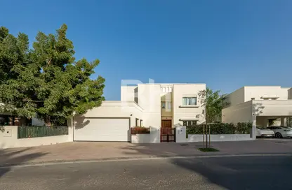 Villa - 4 Bedrooms - 5 Bathrooms for rent in Meadows 2 - Meadows - Dubai