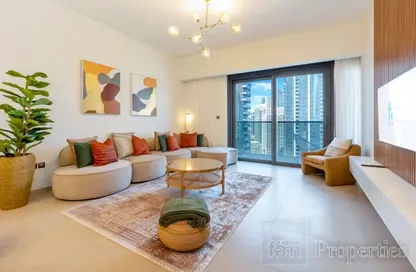 Living Room image for: Apartment - 3 Bedrooms - 4 Bathrooms for rent in Act Towers - Opera District - Downtown Dubai - Dubai, Image 1