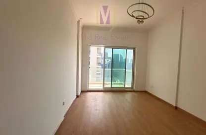 Apartment - 1 Bedroom - 2 Bathrooms for rent in Mayfair Residency - Business Bay - Dubai