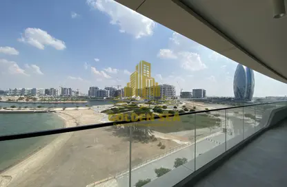 Balcony image for: Apartment - 2 Bedrooms - 3 Bathrooms for rent in Al Dana - Al Raha Beach - Abu Dhabi, Image 1