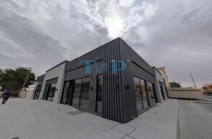 عمارة بالكامل - استوديو - 2 حمامات للايجار في المطارد - العين